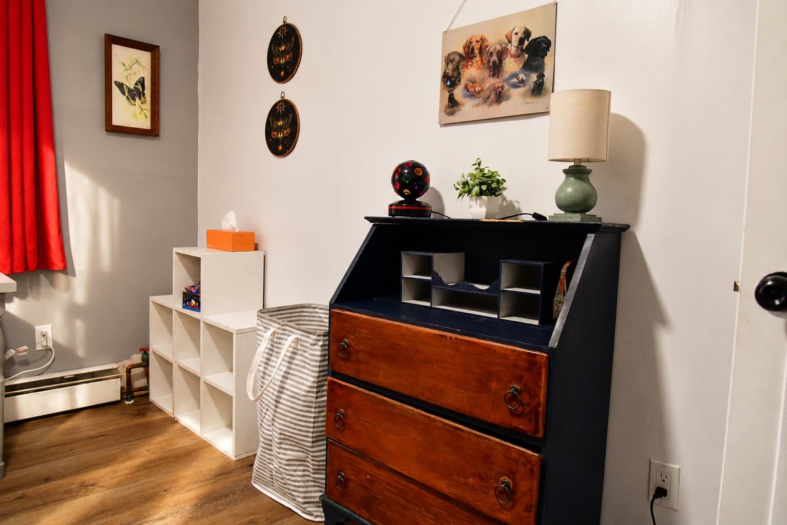 Bunkbed room dresser