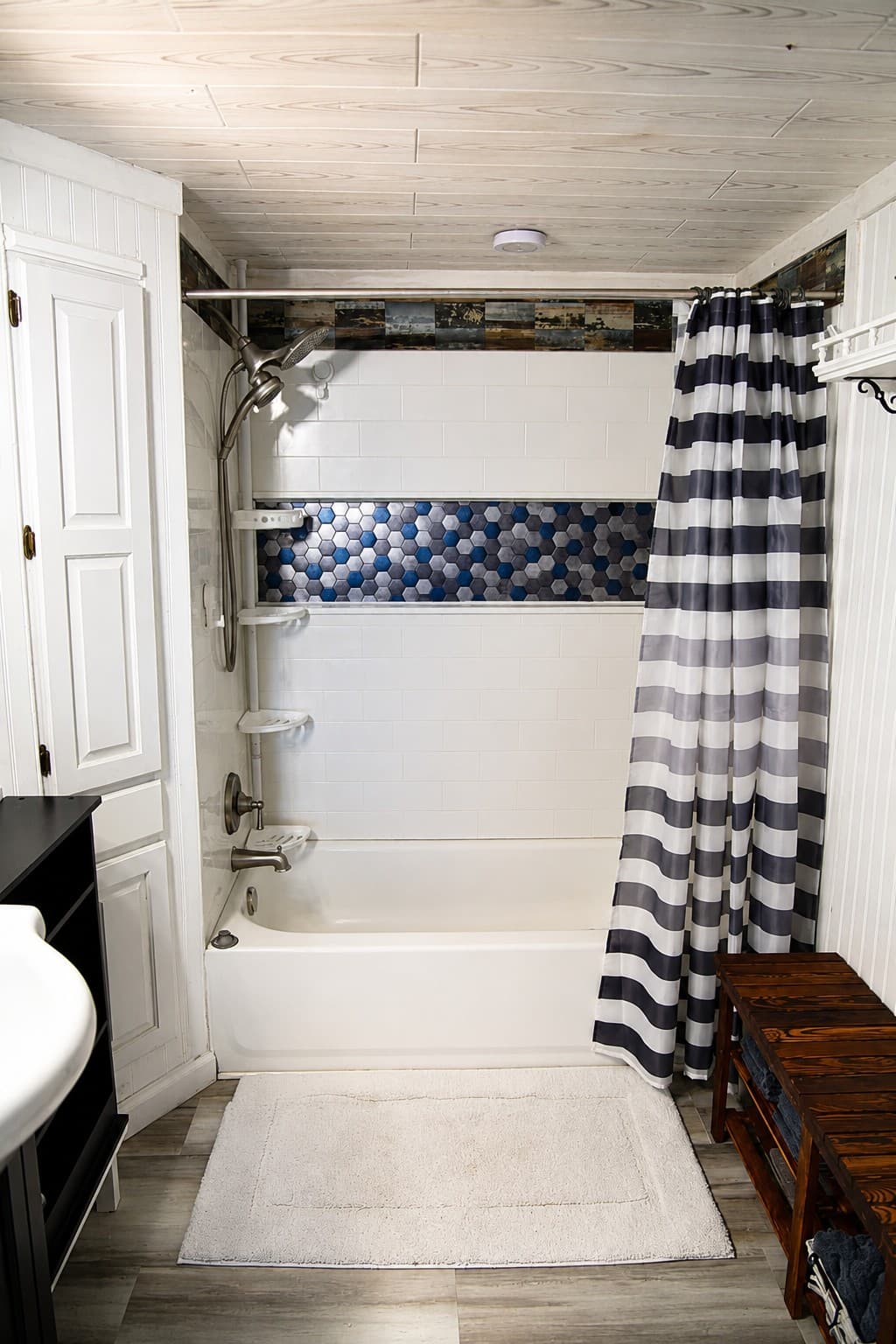 Main bathroom