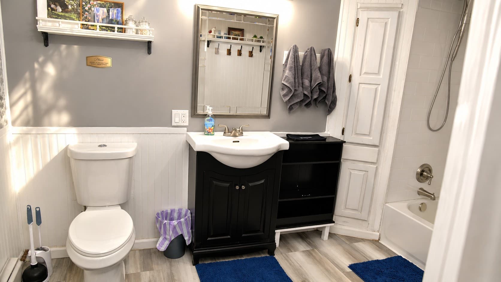 Main bathroom
