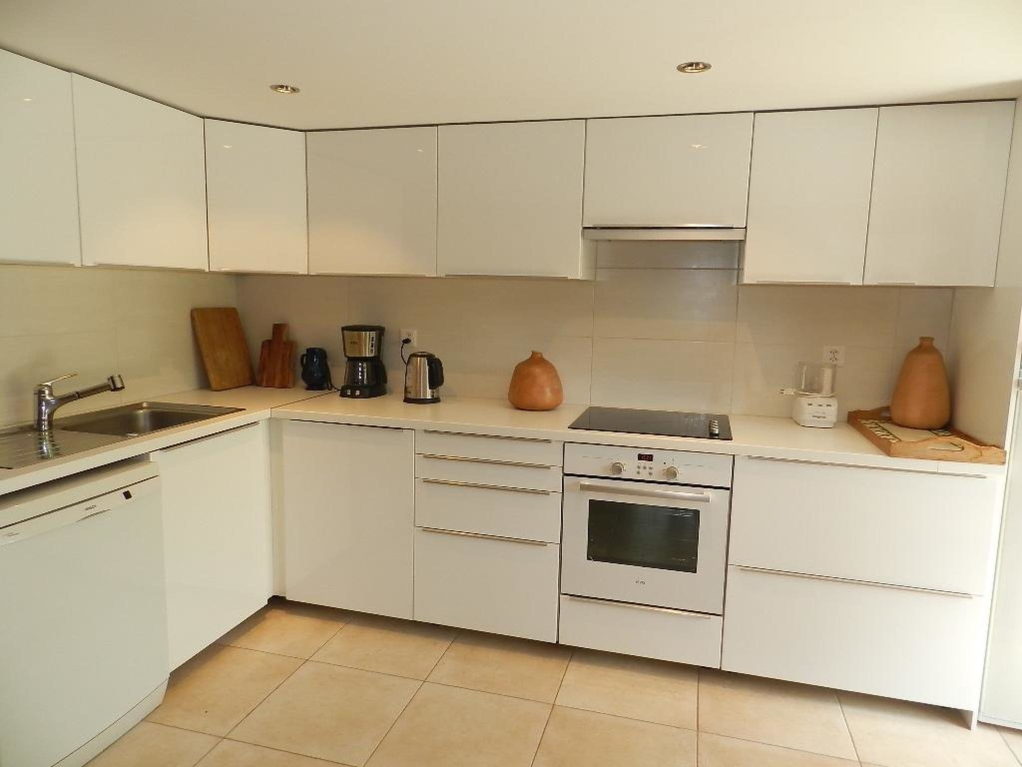 Gallery Image 52