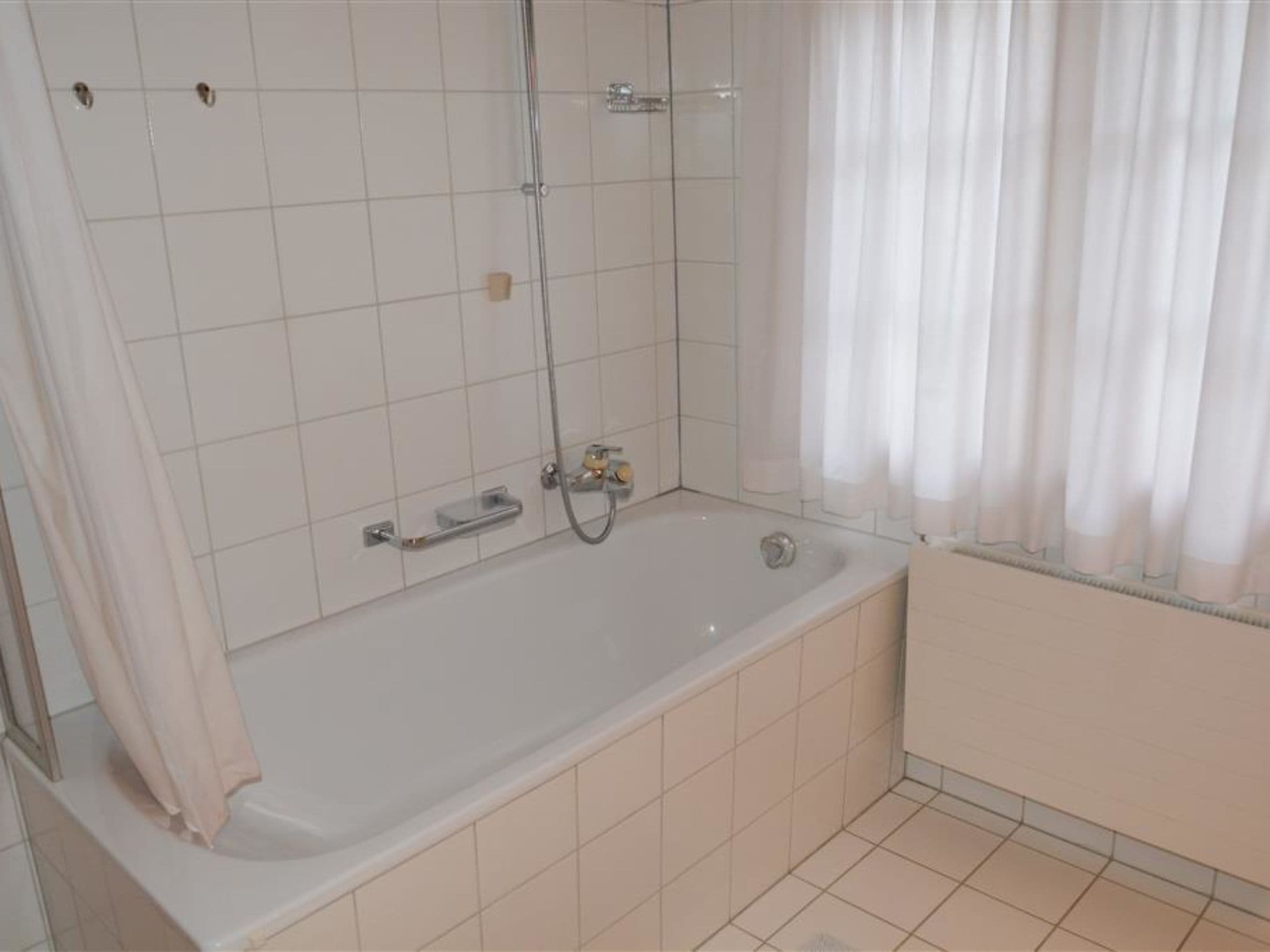 Gallery Image 25