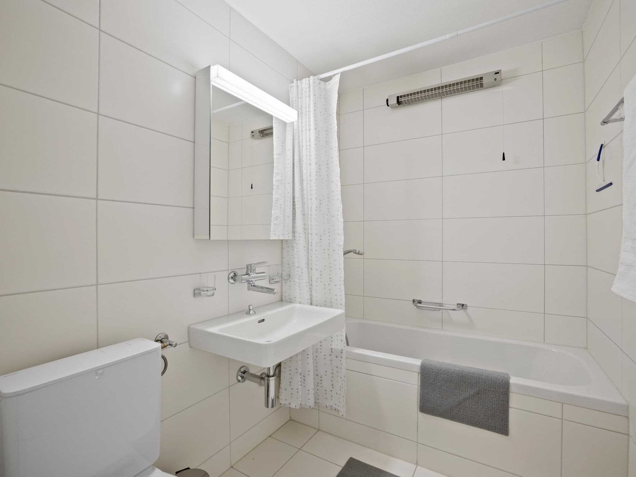 Gallery Image 13