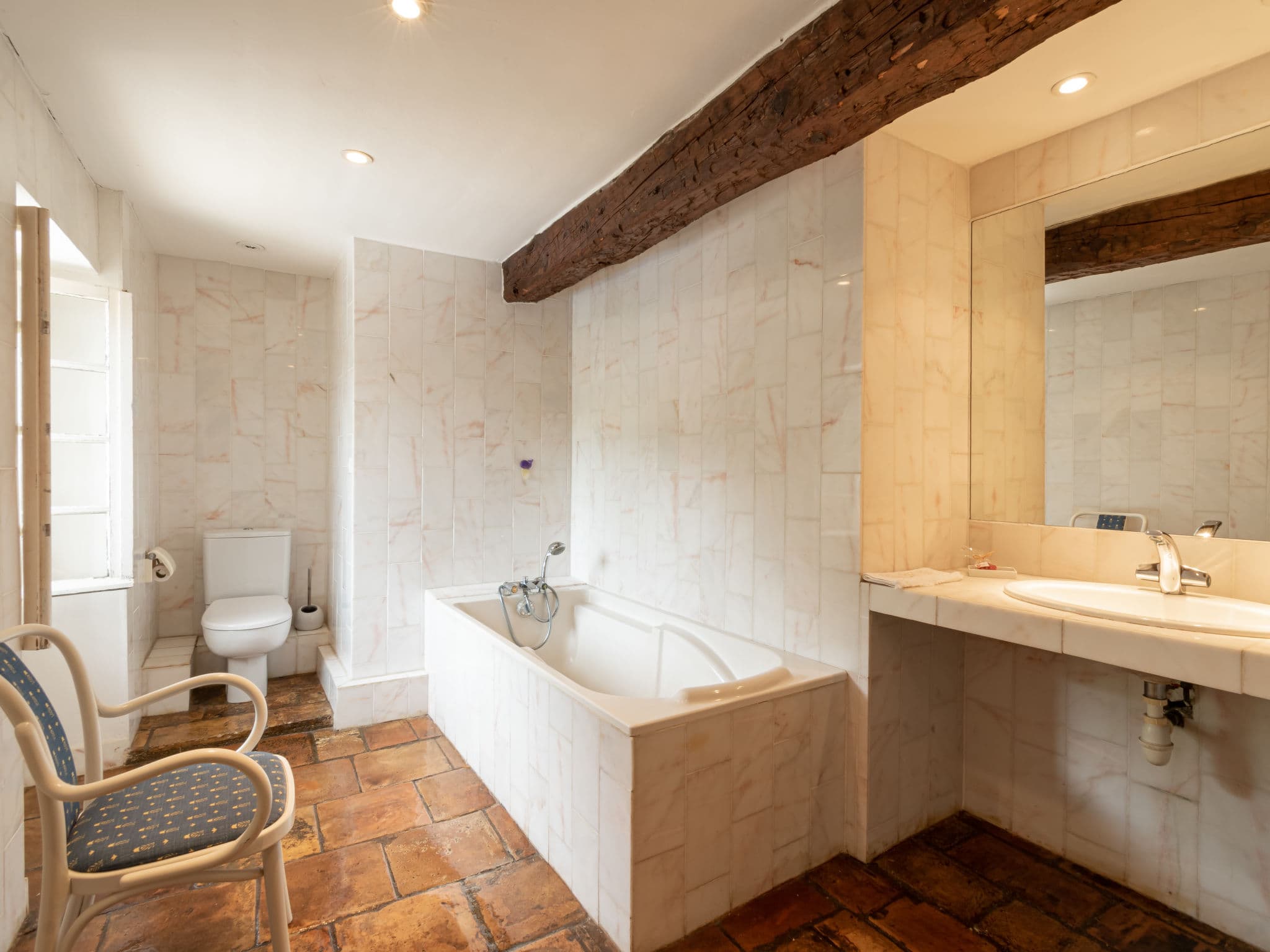 Bathroom / Wellness