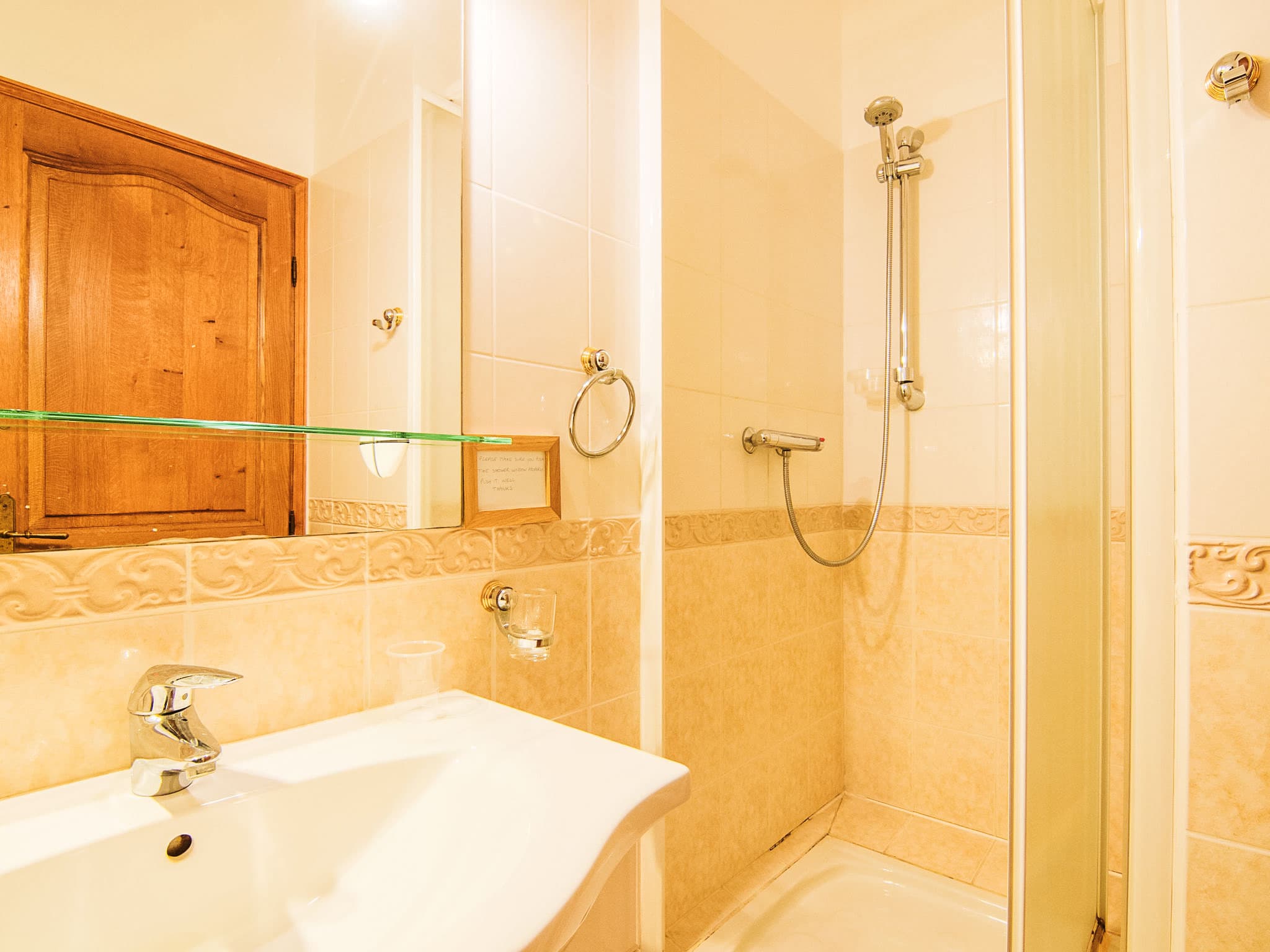 Bathroom / Wellness