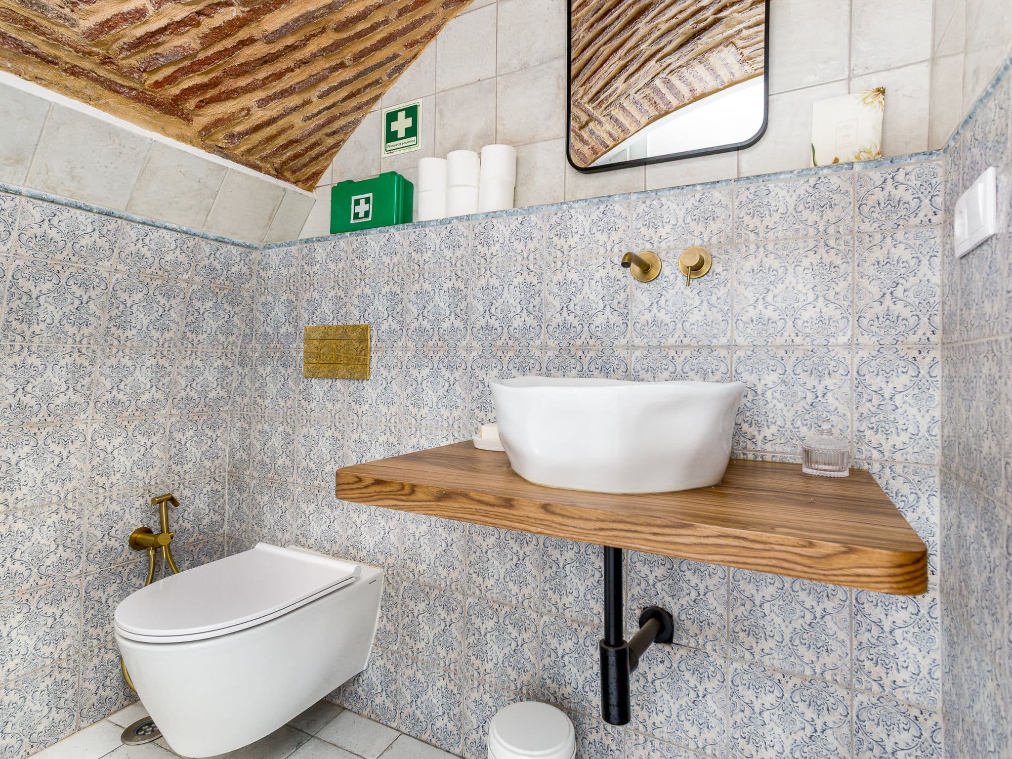 Bathroom / Wellness