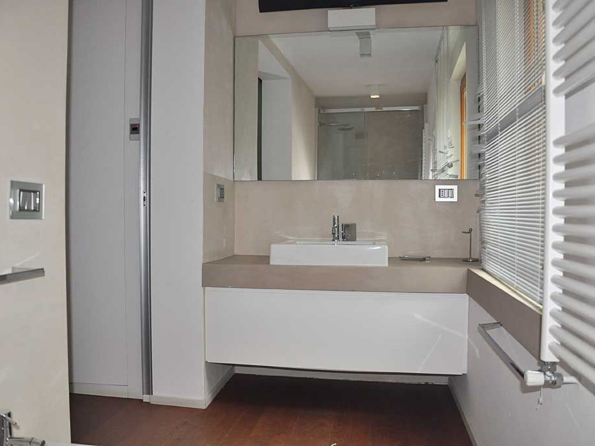 Gallery Image 31