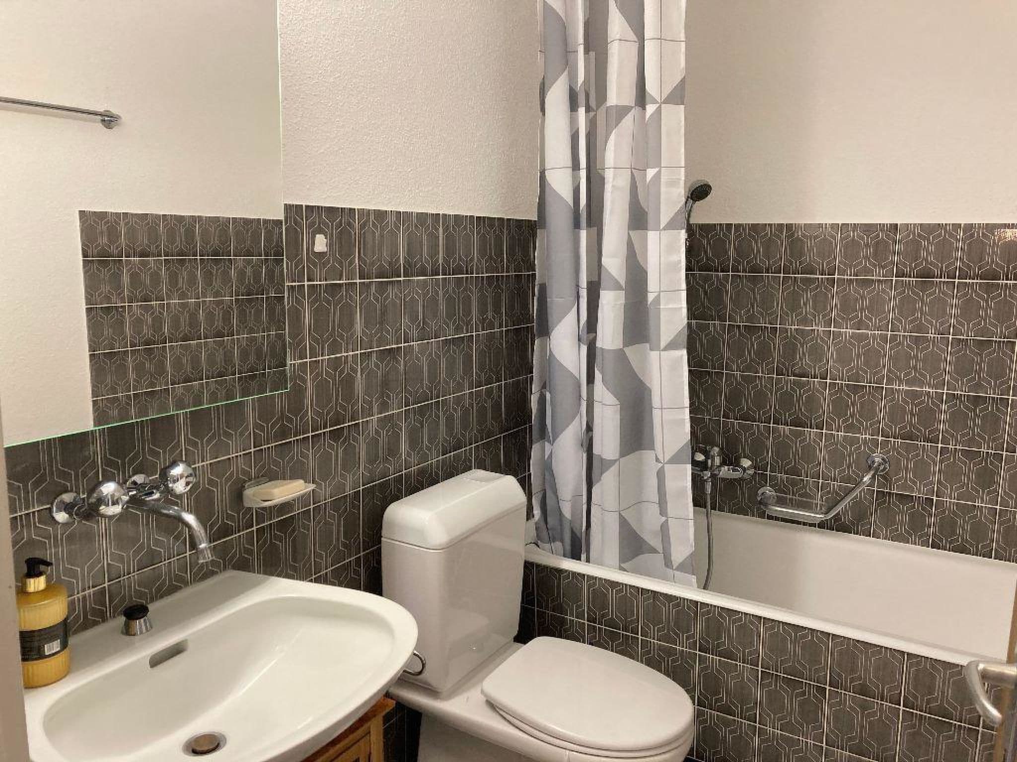 Gallery Image 17