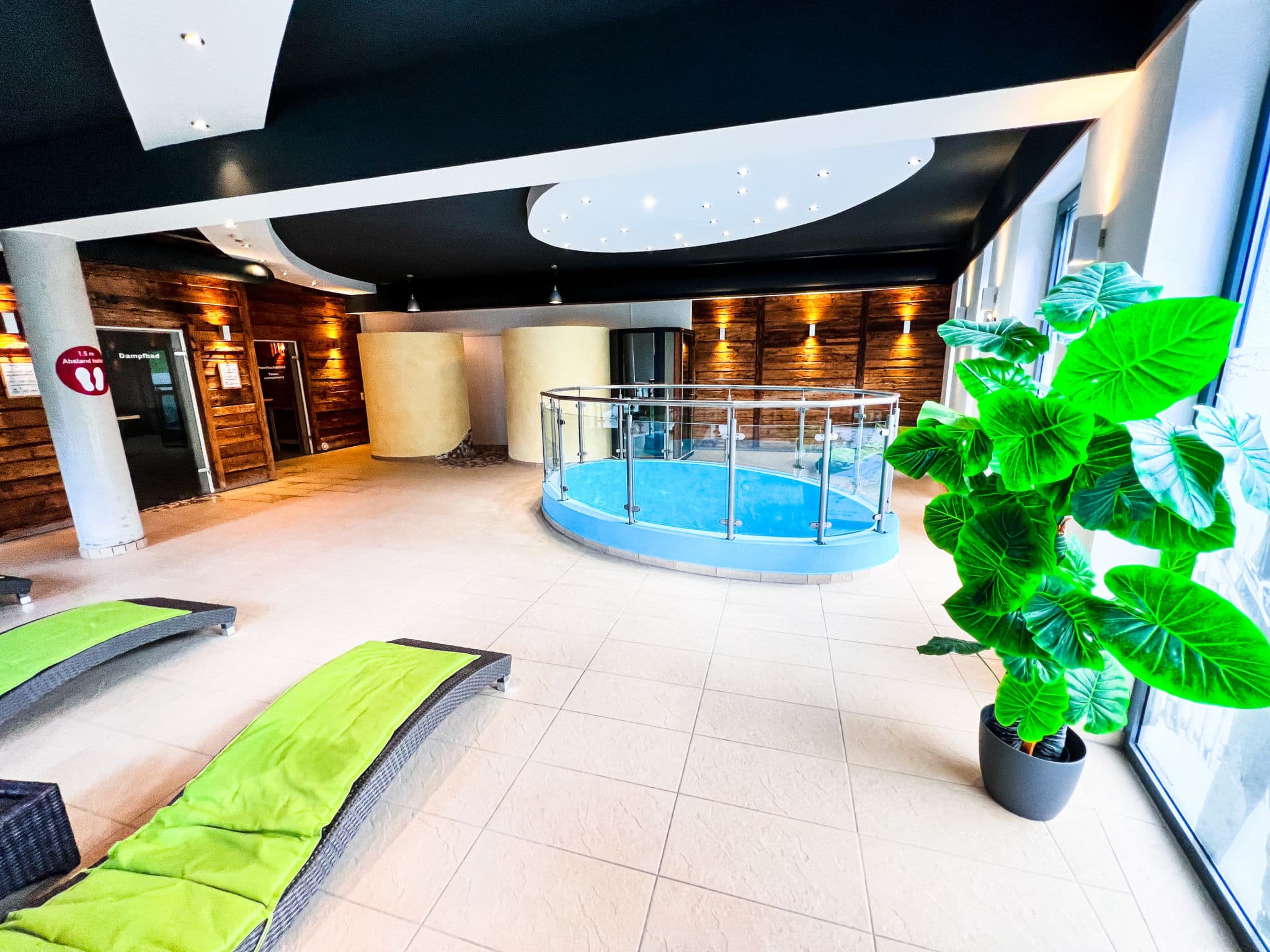 Pool Indoor