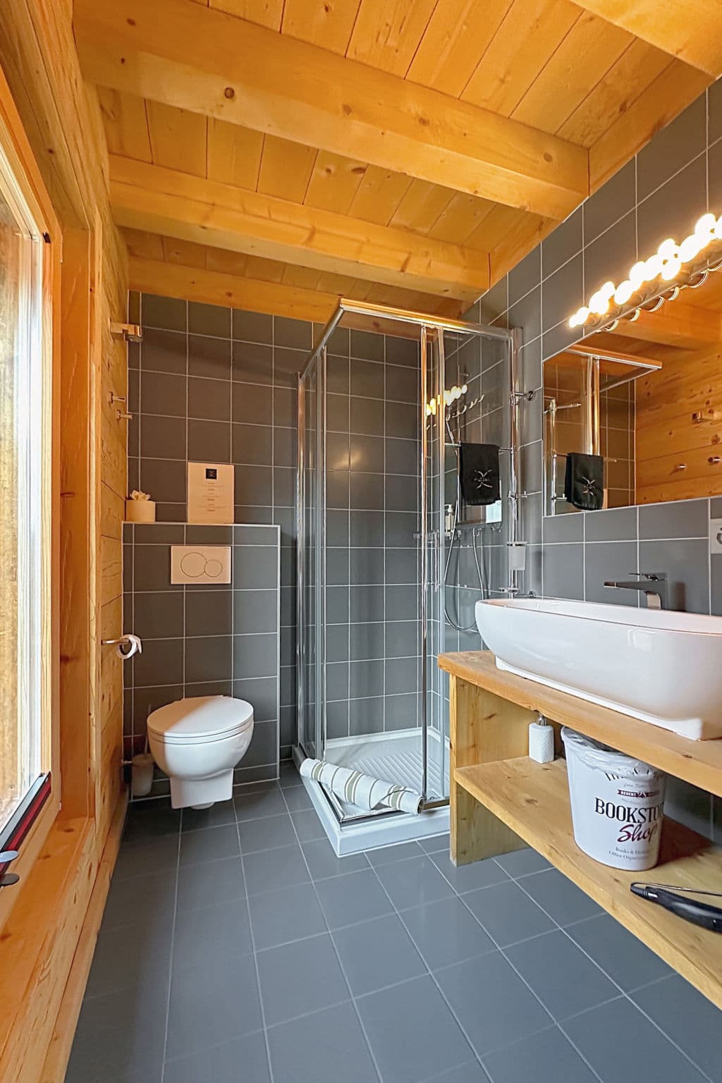 Bathroom / Wellness