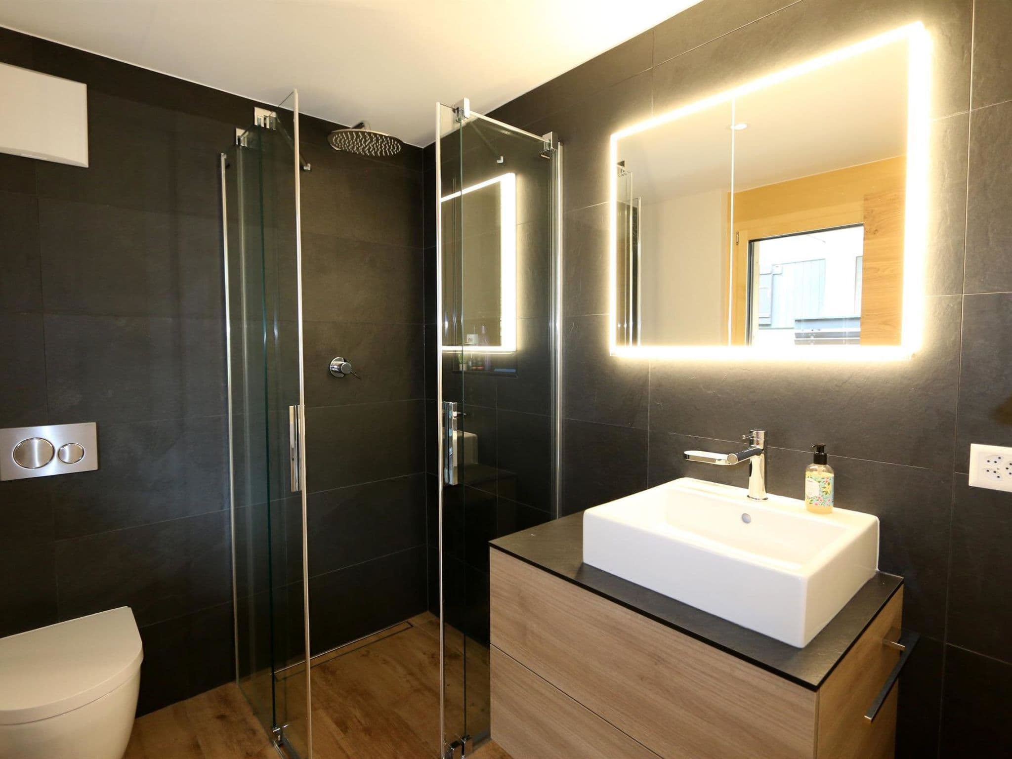 Gallery Image 11