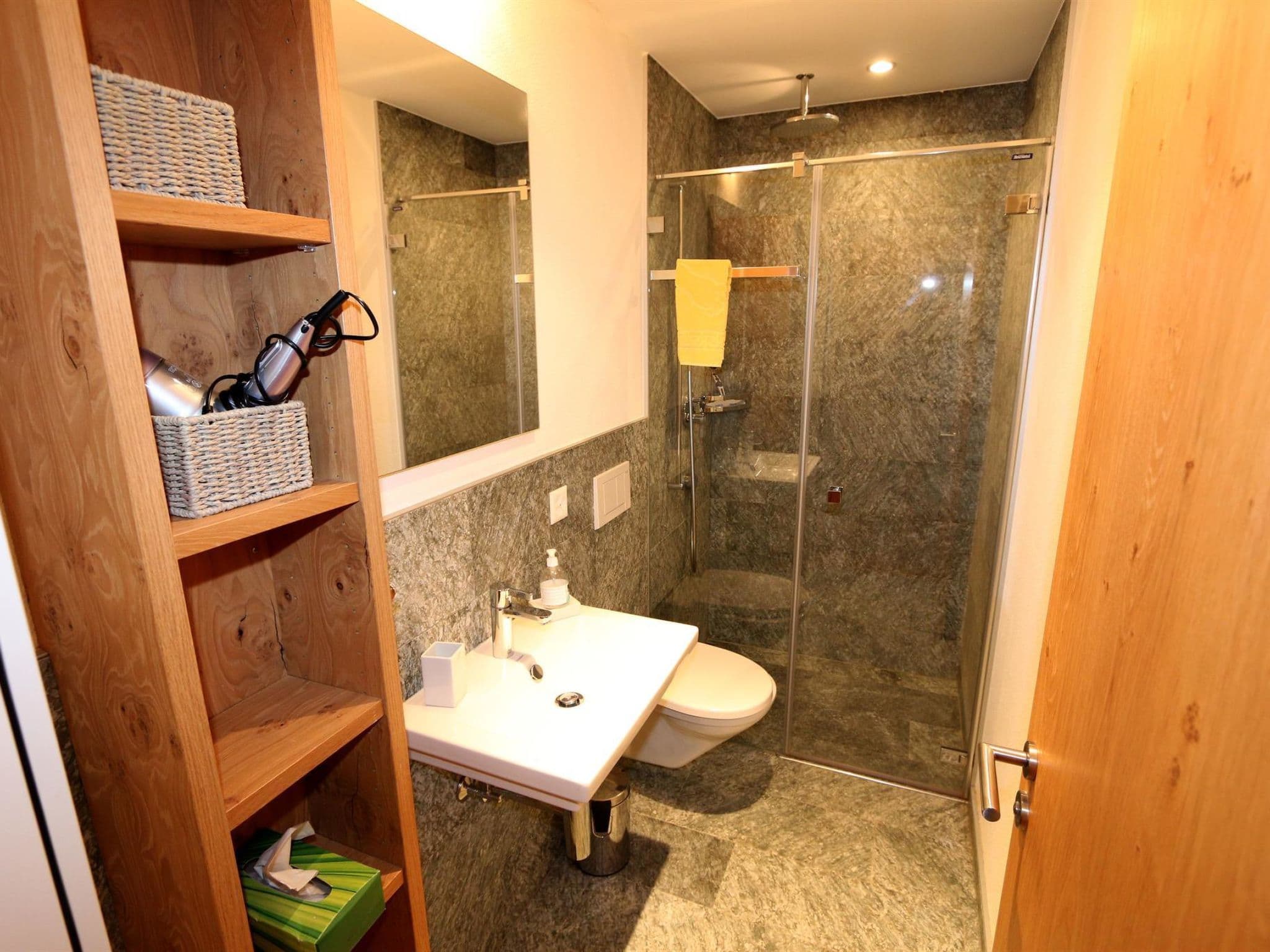 Gallery Image 20