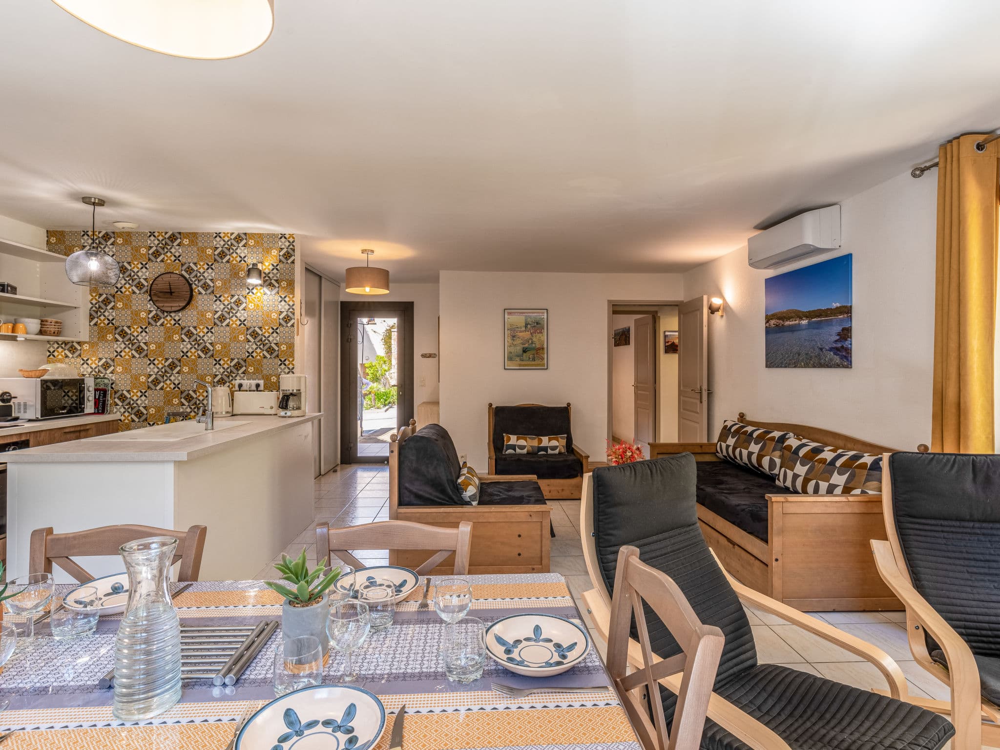 Kitchen / Dining Room