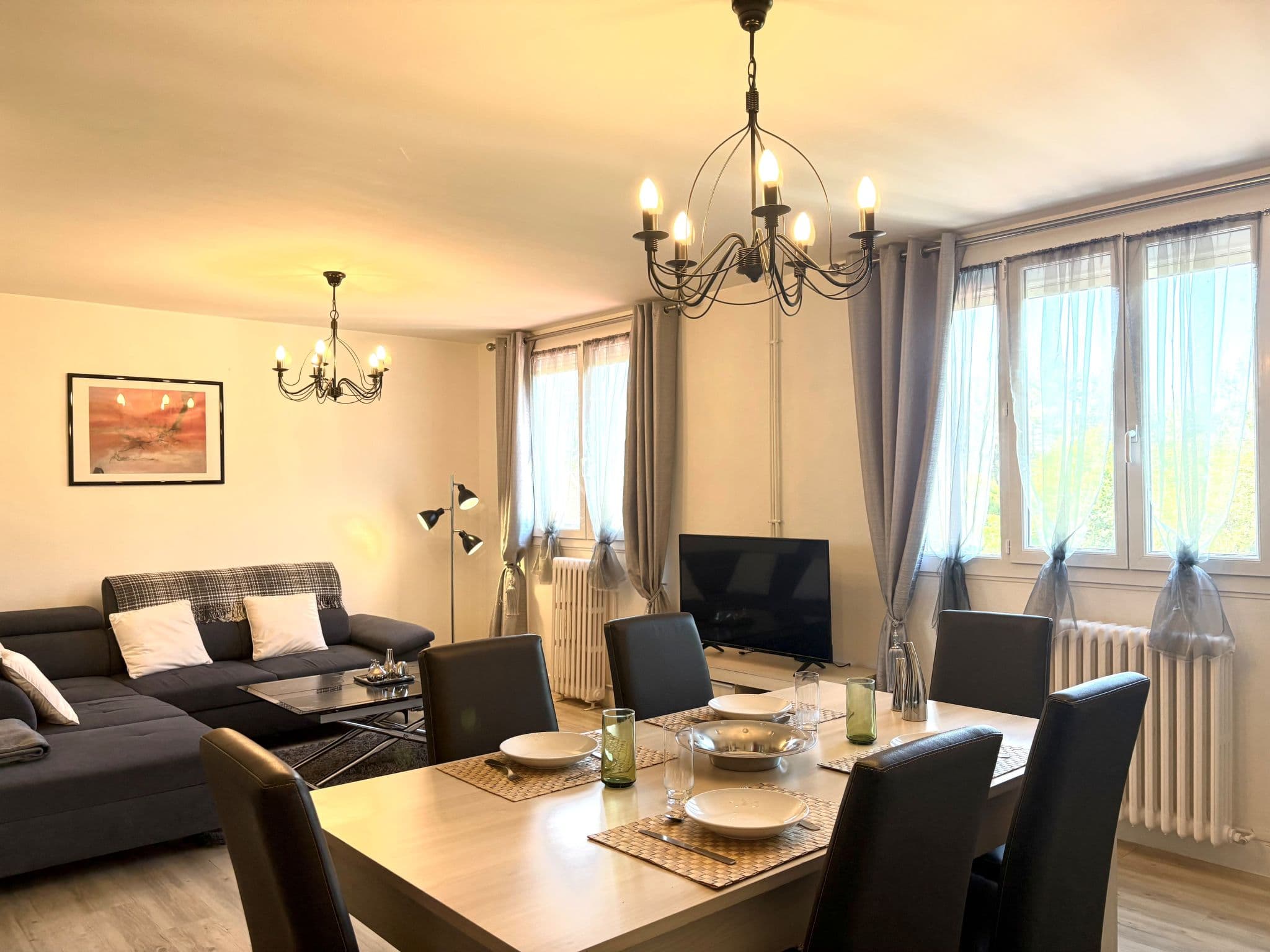 Kitchen / Dining Room