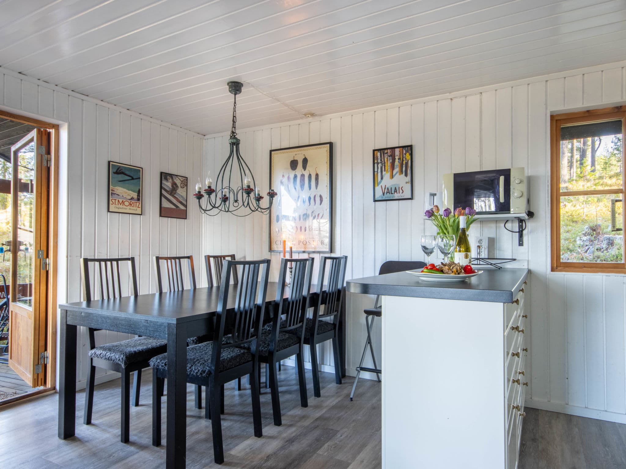 Kitchen / Dining Room