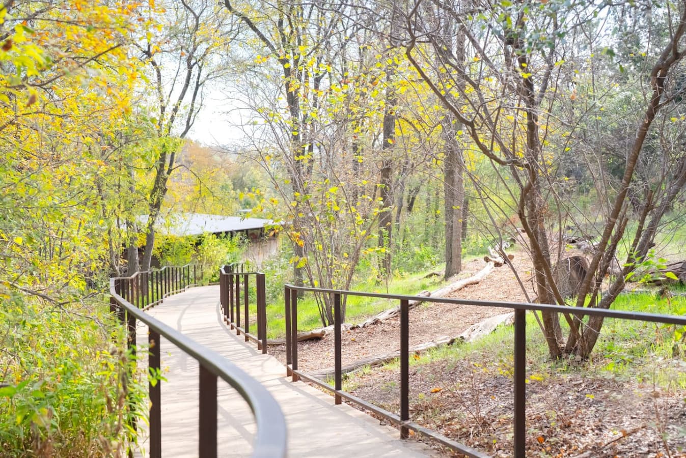 The condo is ideally situated across the street from Pease Park, a stunning urban oasis.