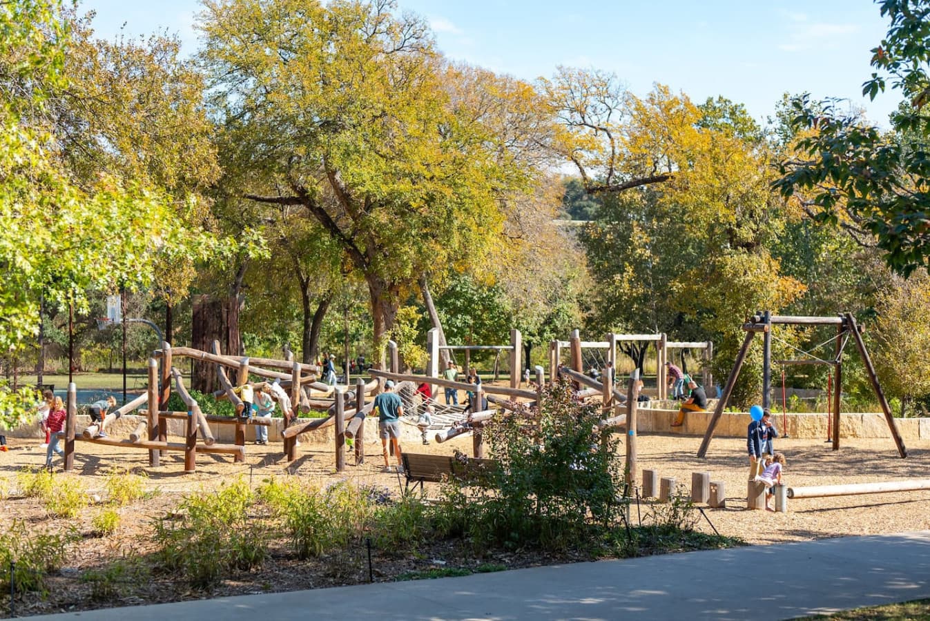 Park close by and basketball courts.