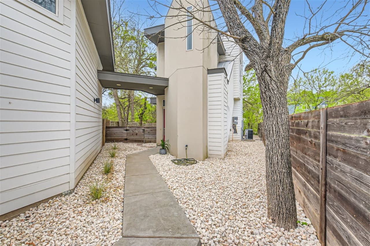 Entry way.