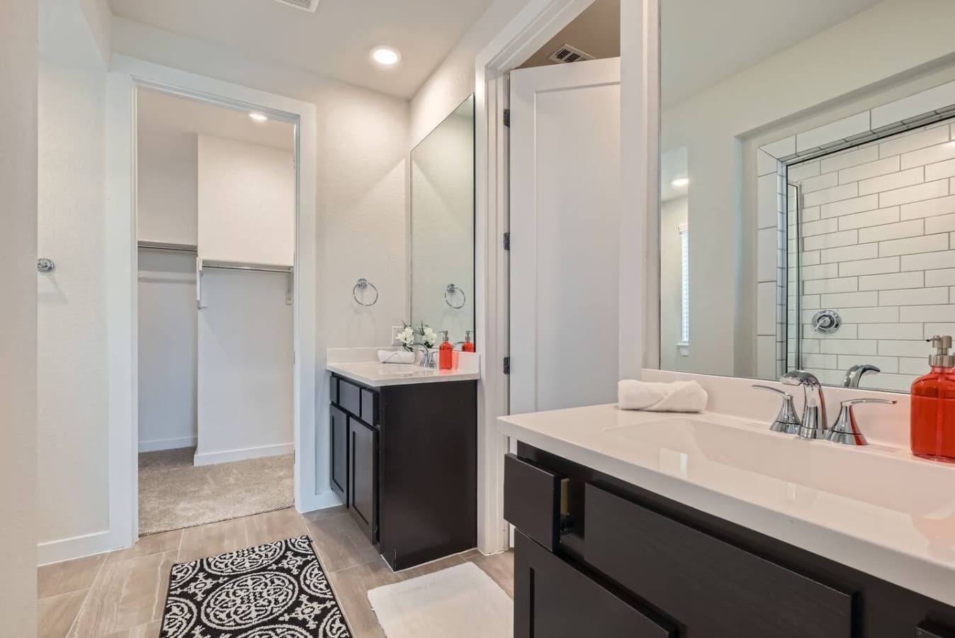 Full shared bathroom.