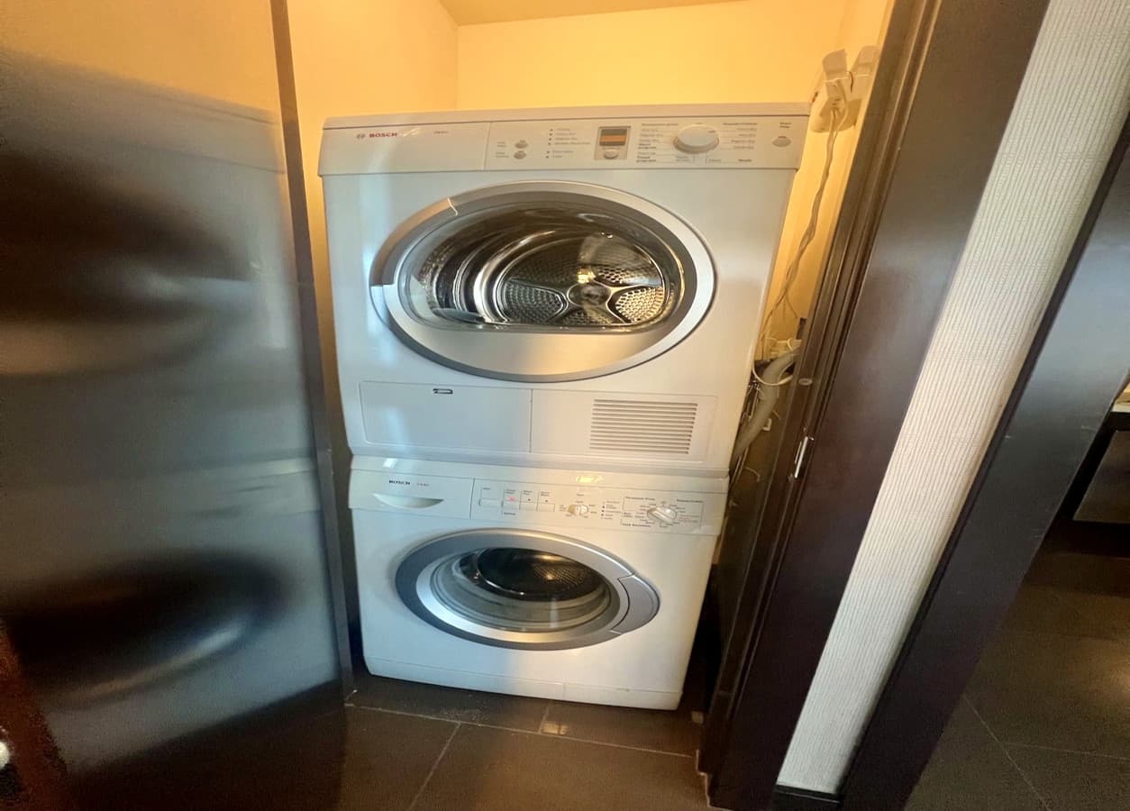 9047 Laundry 2.jpg