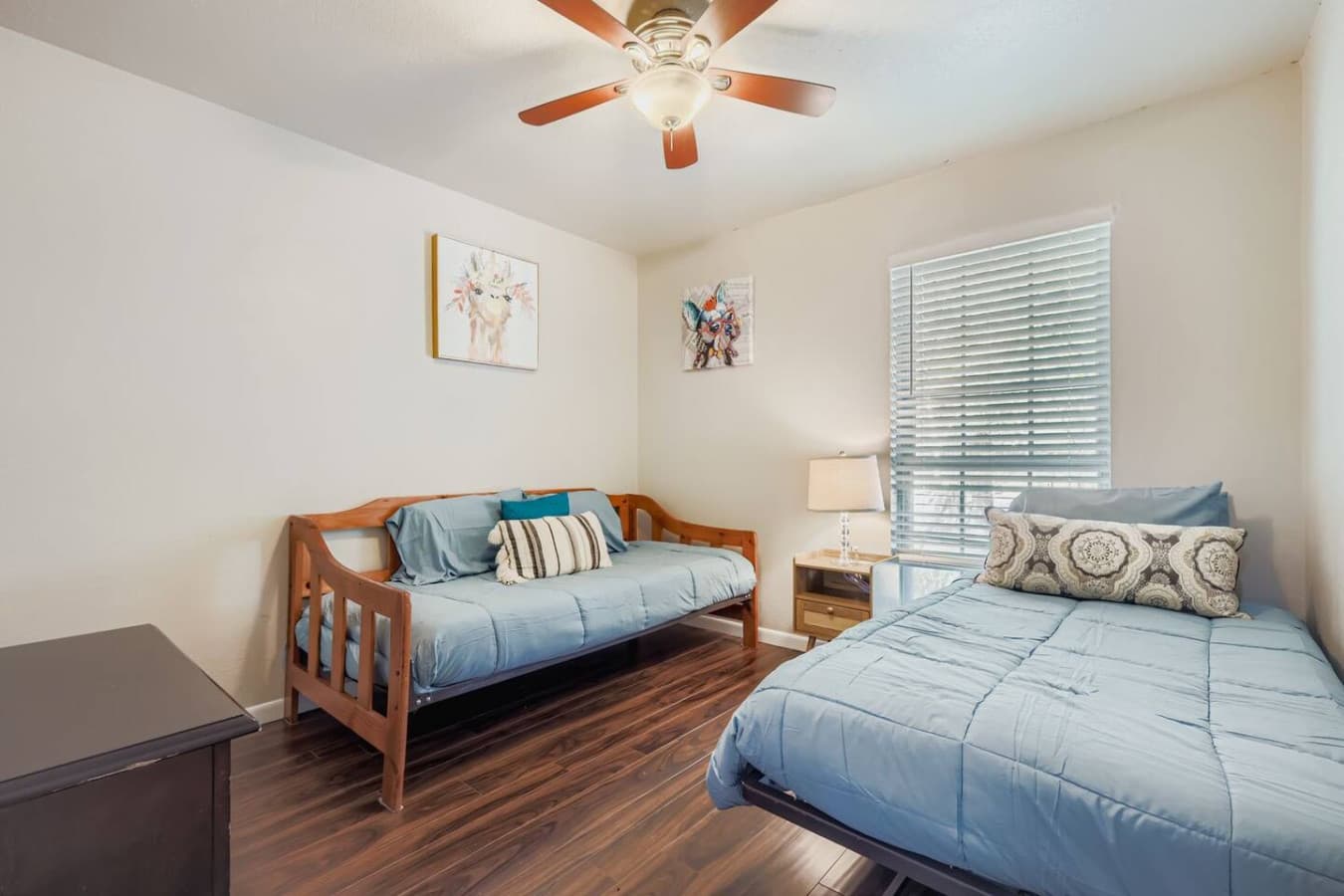 Third bedroom with a single size bed and day bed.