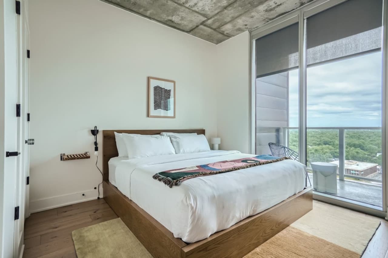 16 Primary Bedroom.jpg