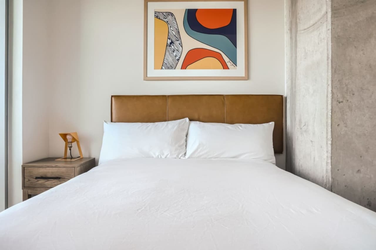 20 Primary Bedroom Detail.jpg