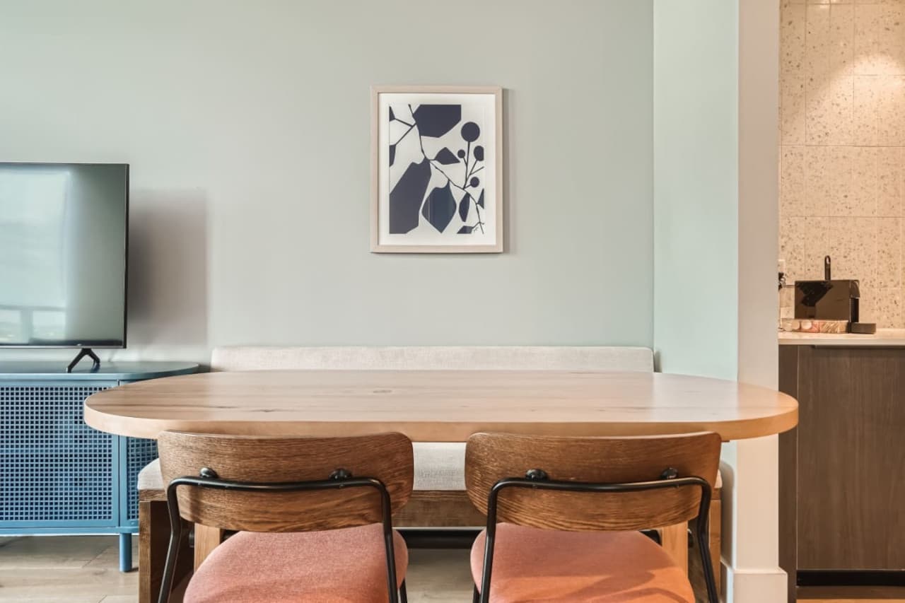15 Breakfast Area Feature.jpg
