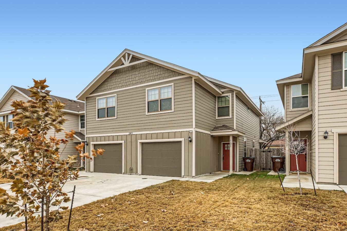Spread out and relax in our spacious 3-bedroom, 2.5-bathroom duplex (1400 sq ft). Located in a secure, gated community just minutes from Lackland AFB, it's the perfect place to unwind.