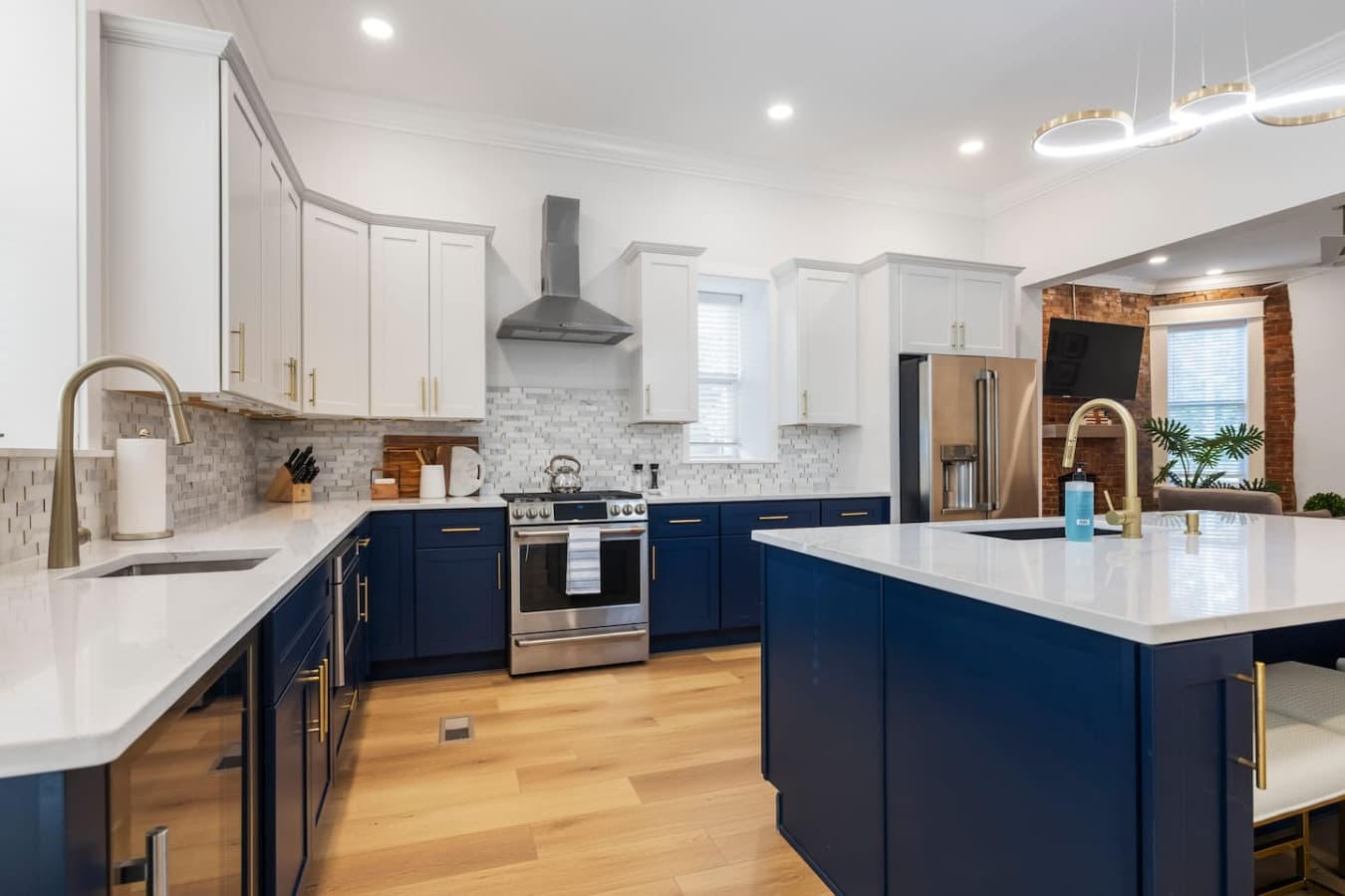 Spacious and beautiful kitchen.
