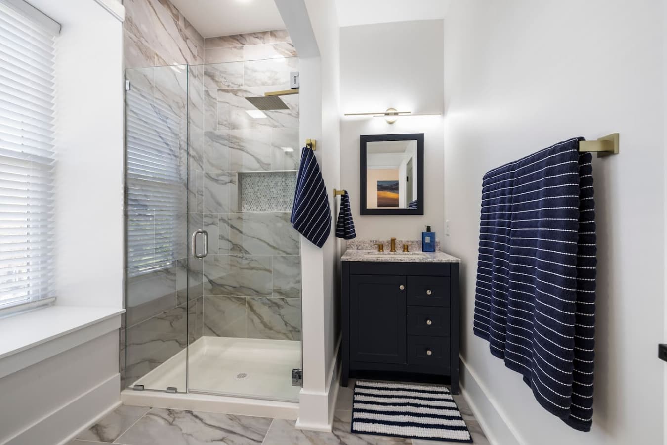 Second bathroom located in the fourth bedroom.