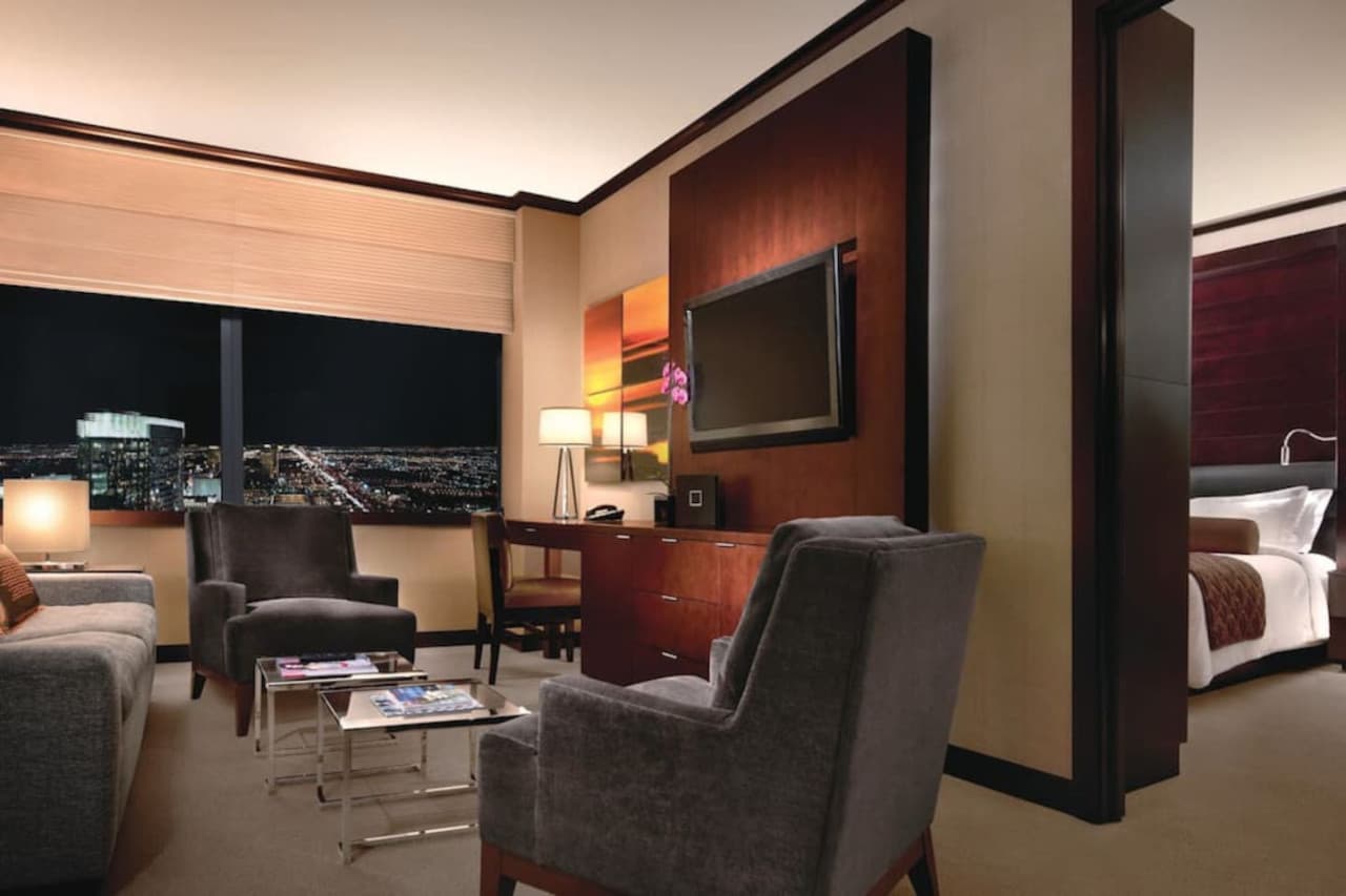 Living Room / Bedroom