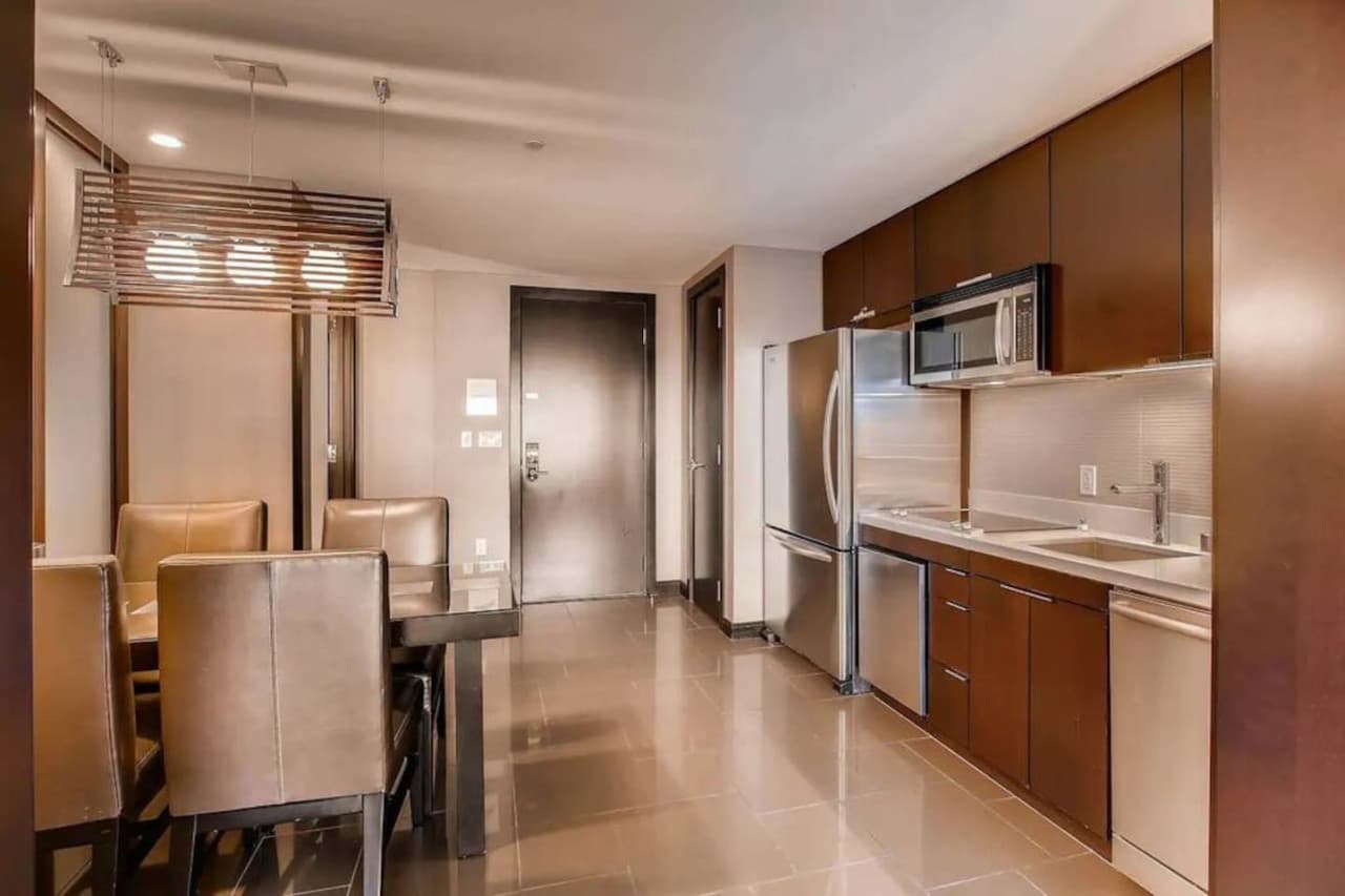 Kitchen / Dining