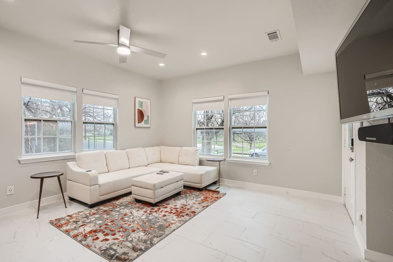 Gallery Image 6