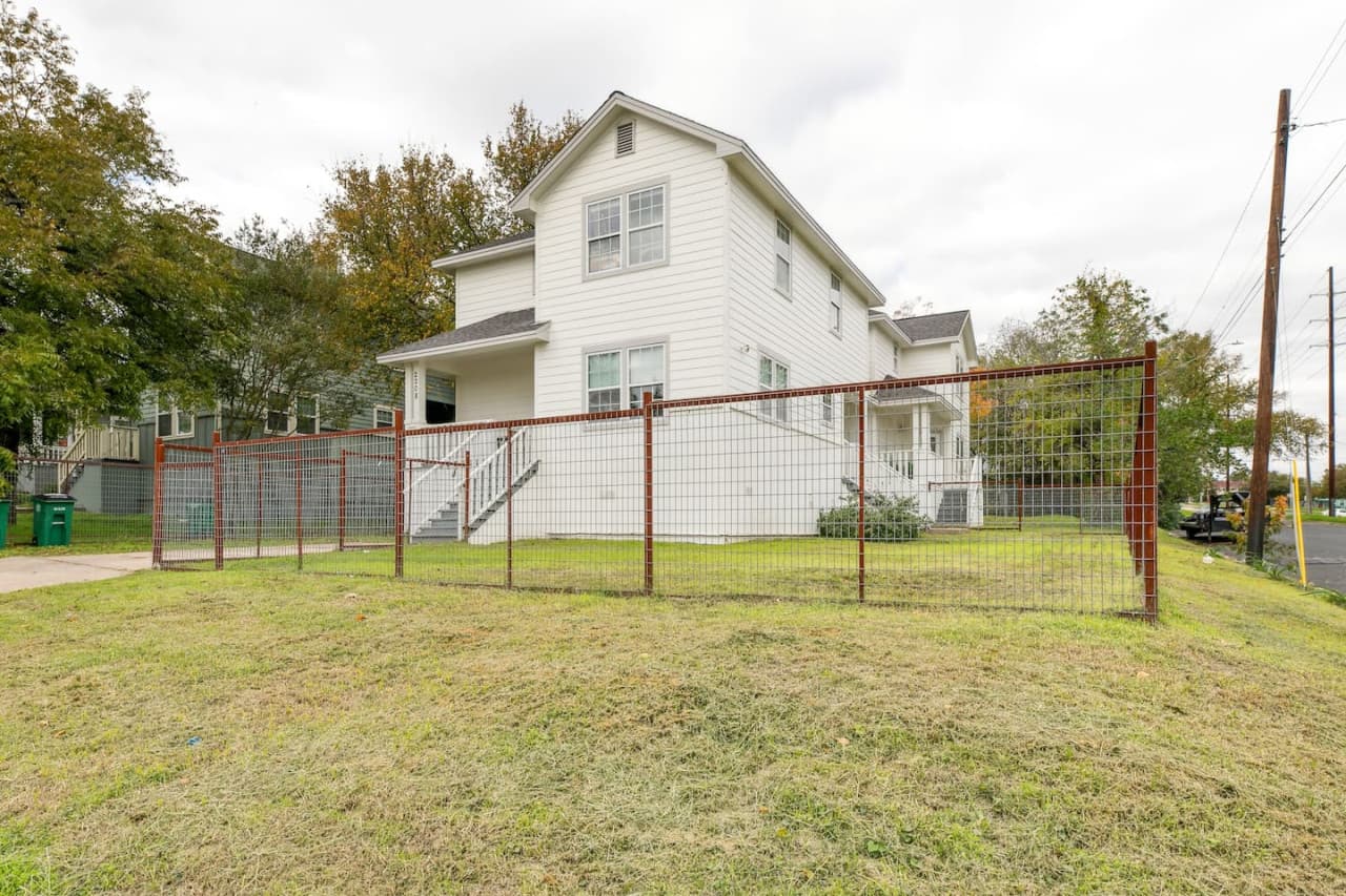 Welcome to this 4 bedroom 3.5 bath East Austin home.