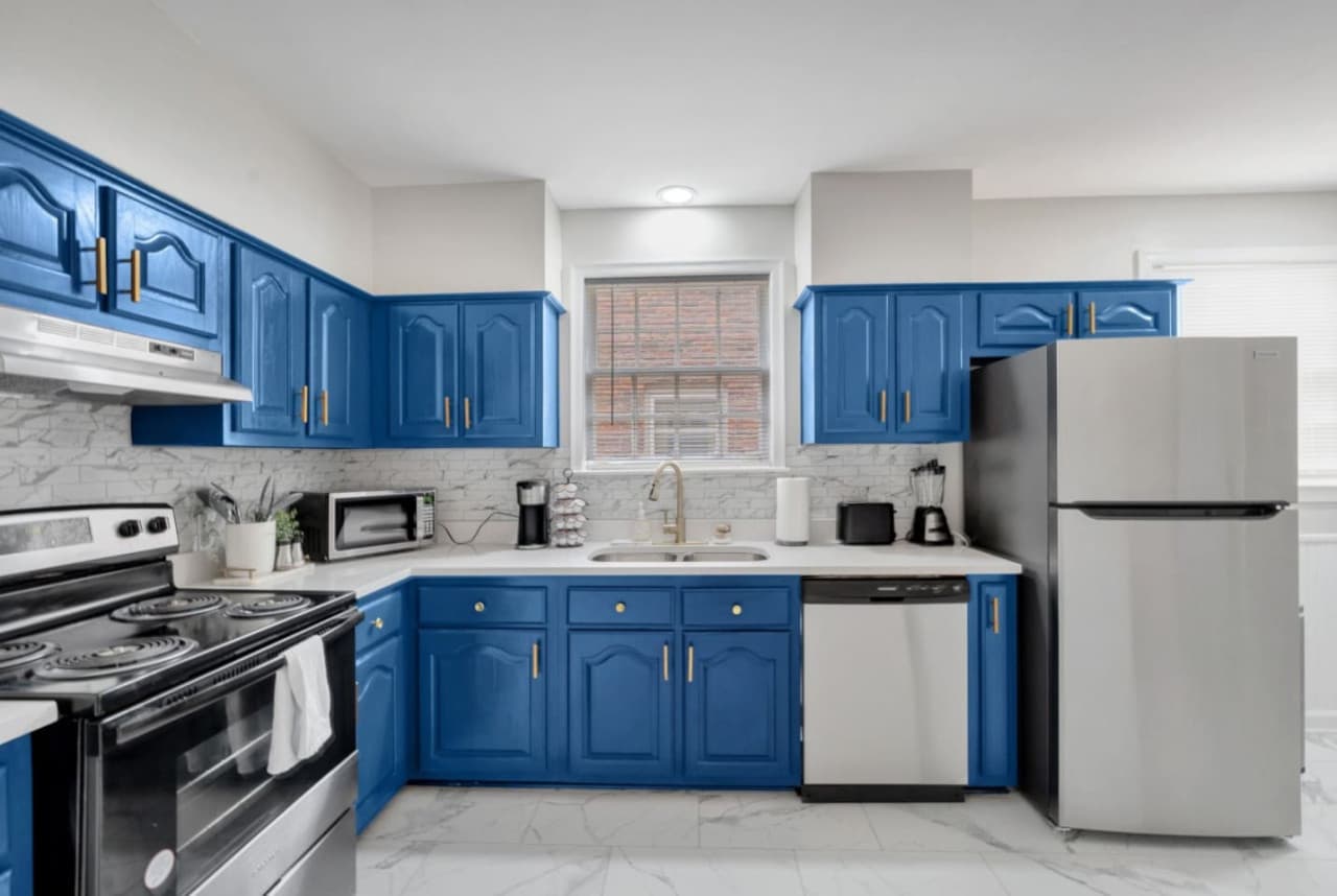 For the culinary enthusiasts, our fully-equipped, updated kitchen invites you to unleash your inner chef.