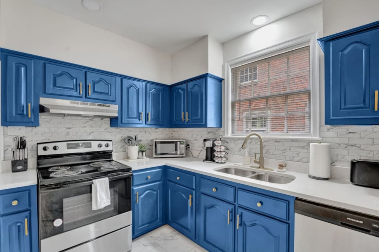 In the kitchen, you'll find a range of amenities to inspire your culinary adventures.