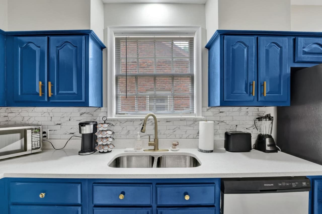The fully equipped kitchen features a Keurig coffee maker and K-cups for your stay.  In addition, you will find a blender, toaster, and microwave.