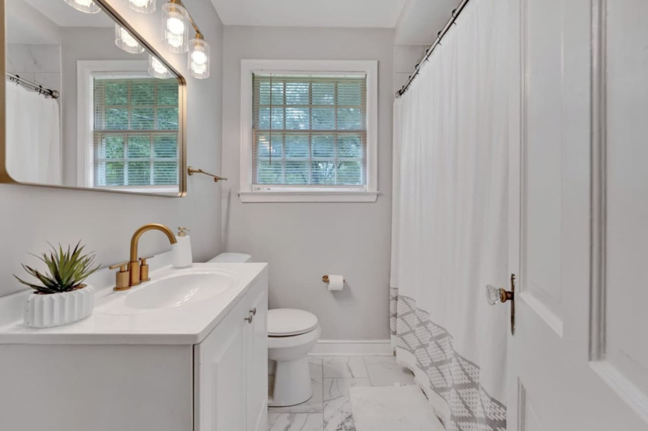 The second bathroom features a tub/shower combination. All linens are provided for your stay.
