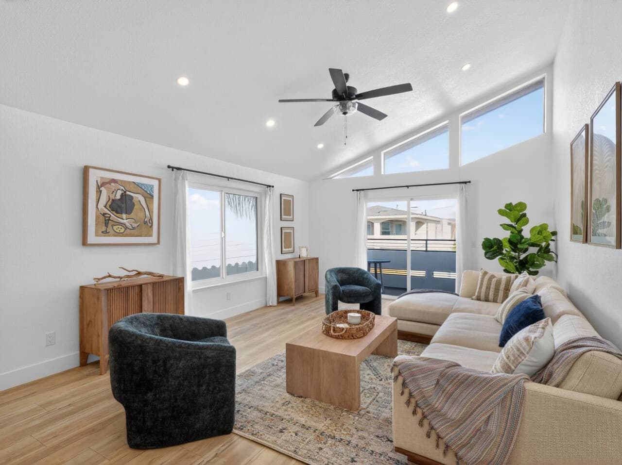 Light filled dining space with easy access to the outdoor area.