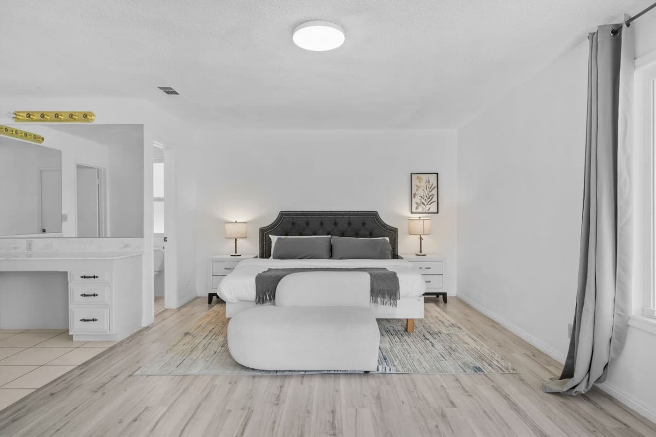 Master bedroom features a king size bed and ensuite.