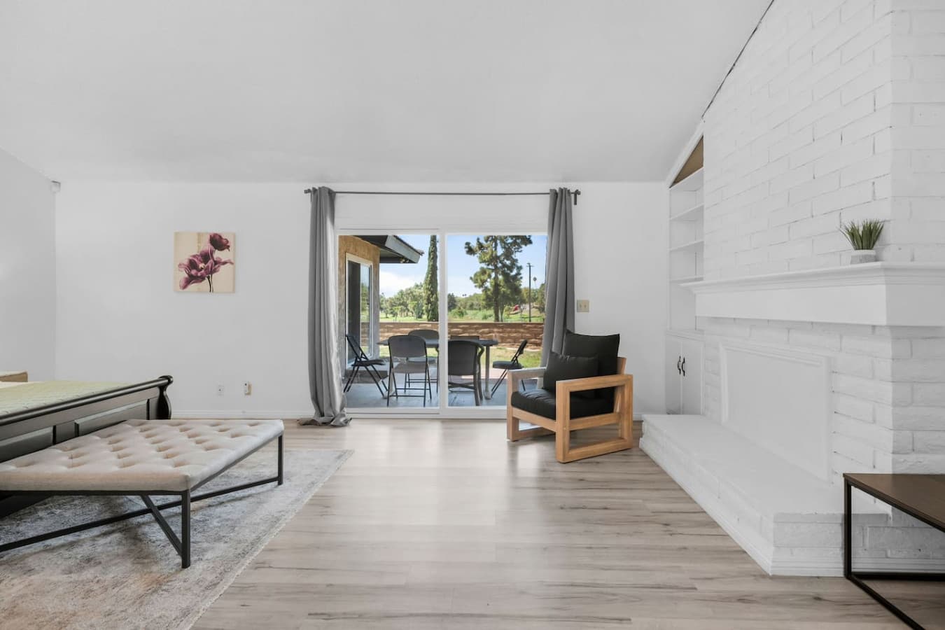 Fourth bedroom.