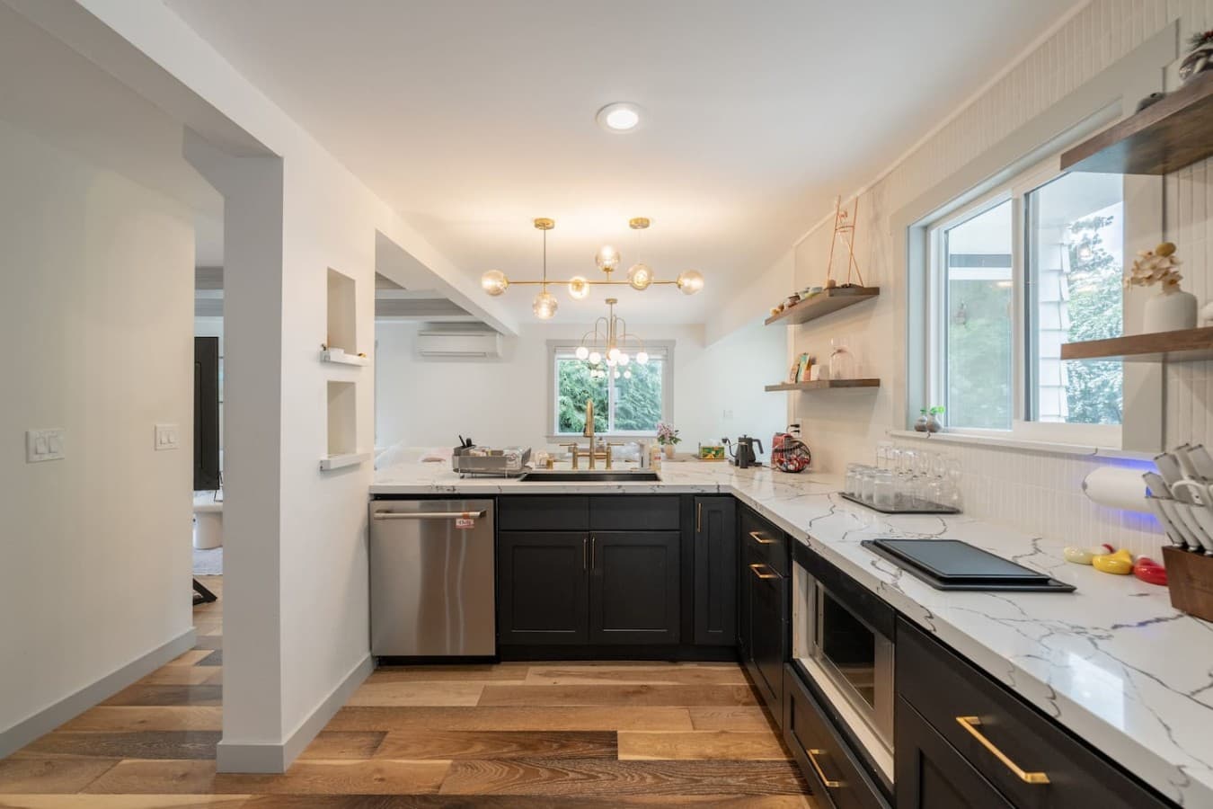 Charming Kitchen: Whip up culinary delights in this stylish space with modern amenities!