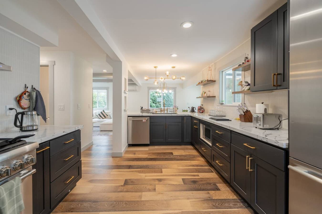 Gourmet Kitchen: Whip up culinary delights in this stylish space with modern amenities!