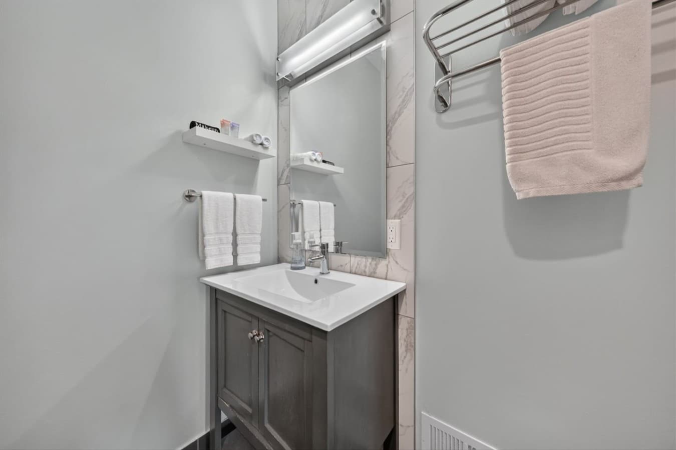 Bright and clean full bathroom for your comfort and convenience.