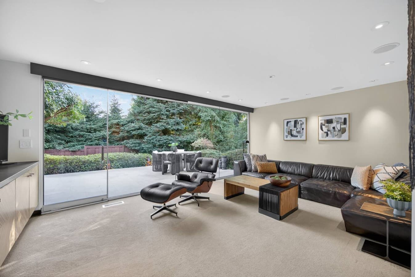 Stylish lounge space designed for comfort with seamless access to the outdoor terrace.