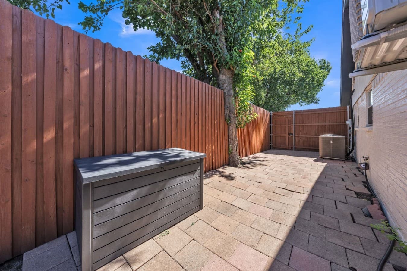 Convenient outdoor storage box provides extra space for keeping outdoor essentials organized.