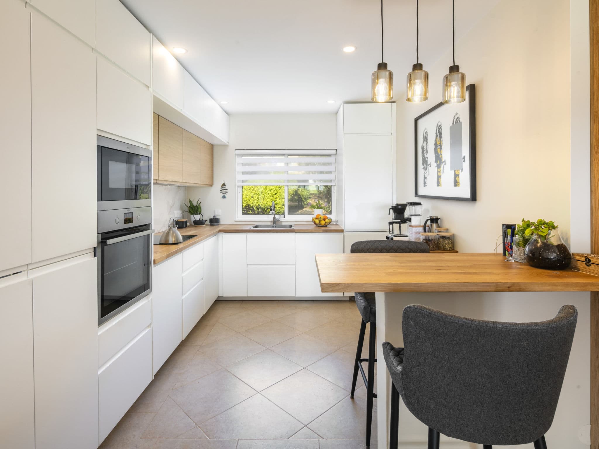 Kitchen / Dining Room