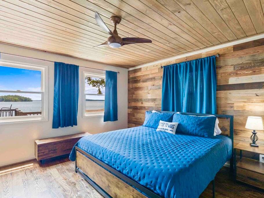 1st floor king - lake side