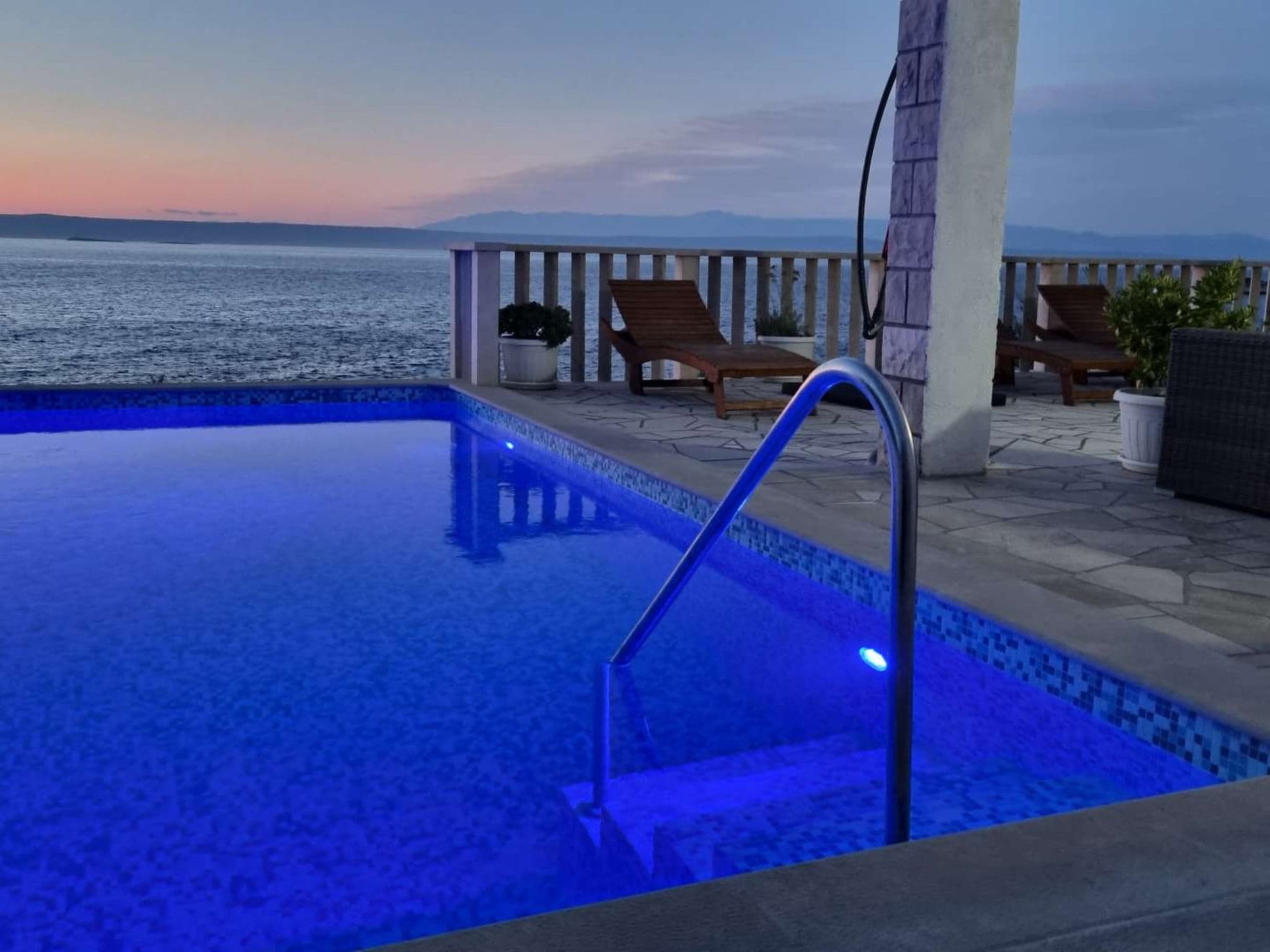 Pool Indoor