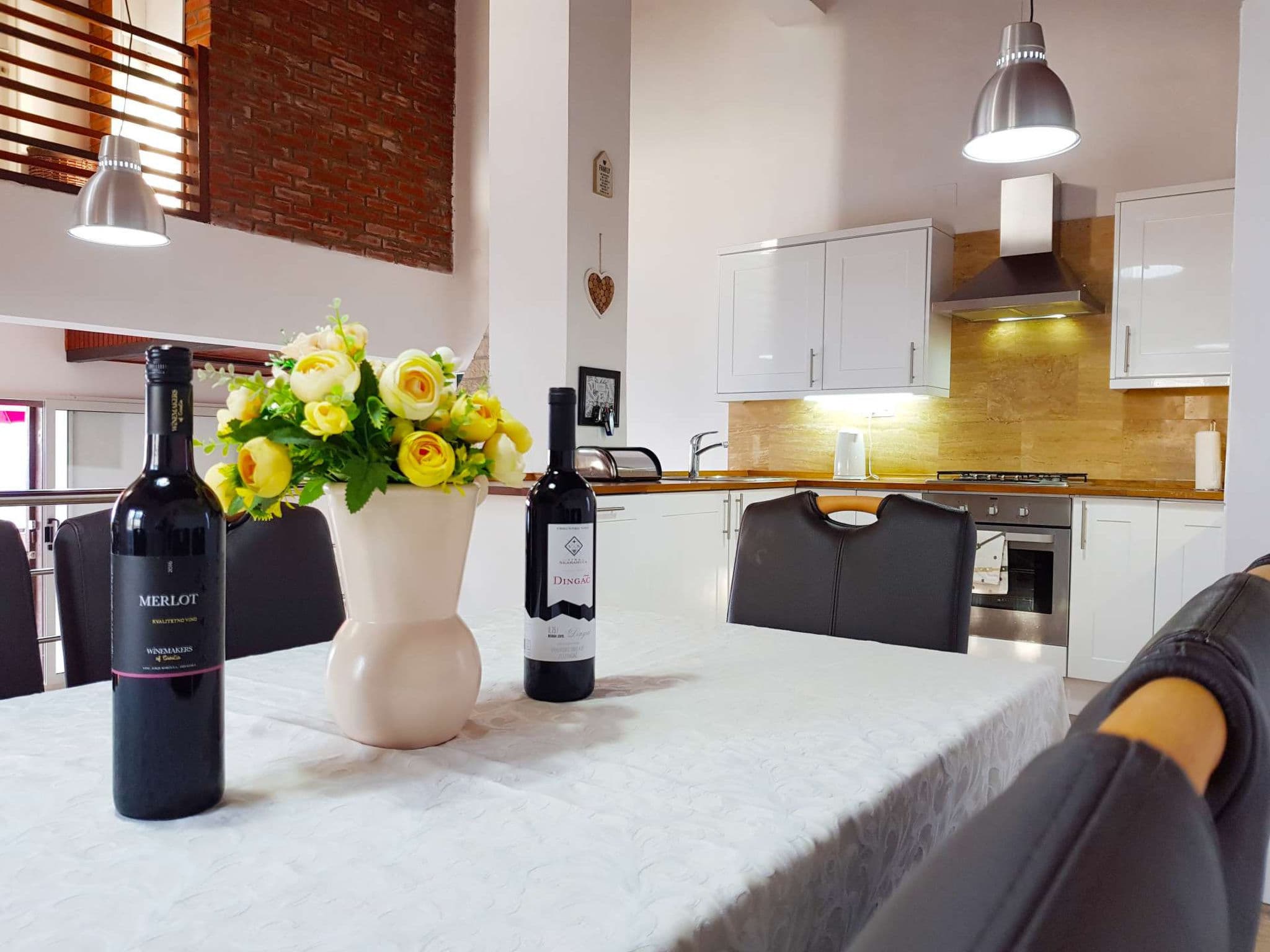 Kitchen / Dining Room
